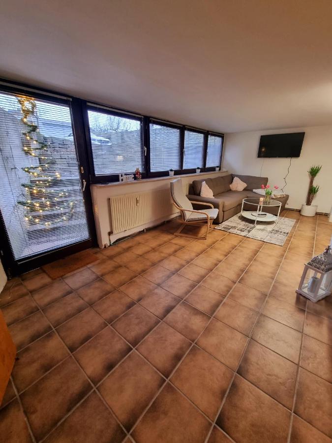 Souterrainwohnung Zentrale Lage In Detmold Bagian luar foto