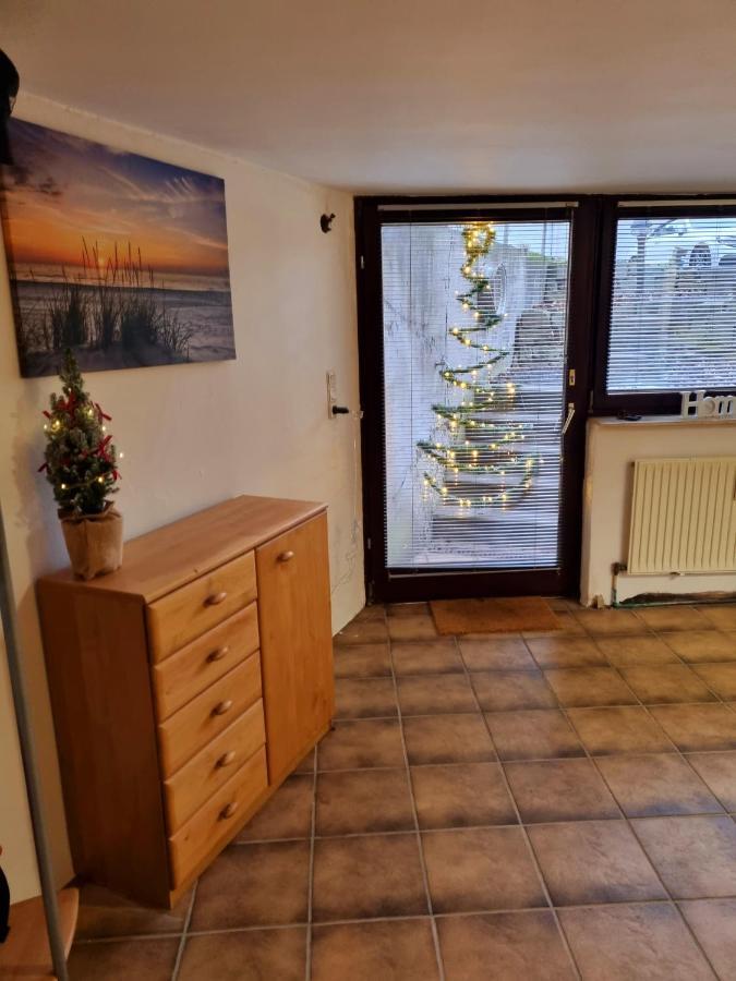 Souterrainwohnung Zentrale Lage In Detmold Bagian luar foto